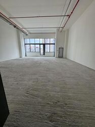 Space 18 (D12), Office #633705561